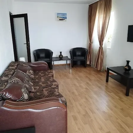 Apartment Ap 3 Cam Faleza Nord